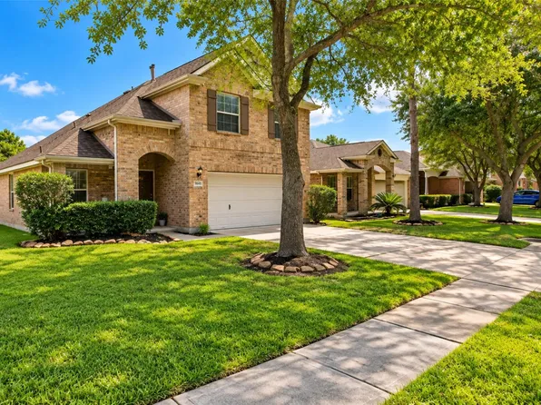 16610 Berkshire Forest Dr, Houston, TX 77095