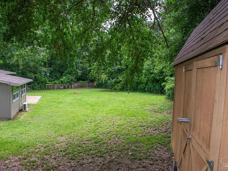 5357 Locklin Ave — Photo 9