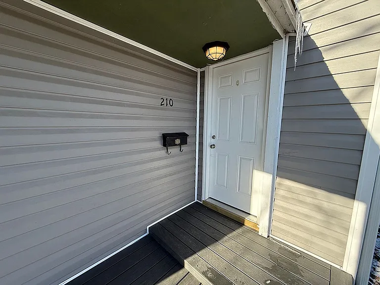 210 Highview Ave — Photo 35