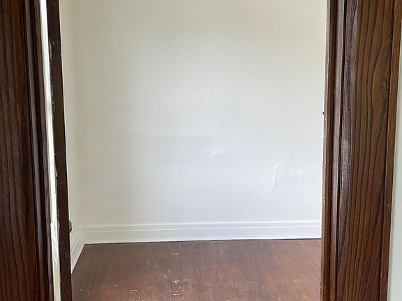 4th image of 3930 Pine Ave Floor 2