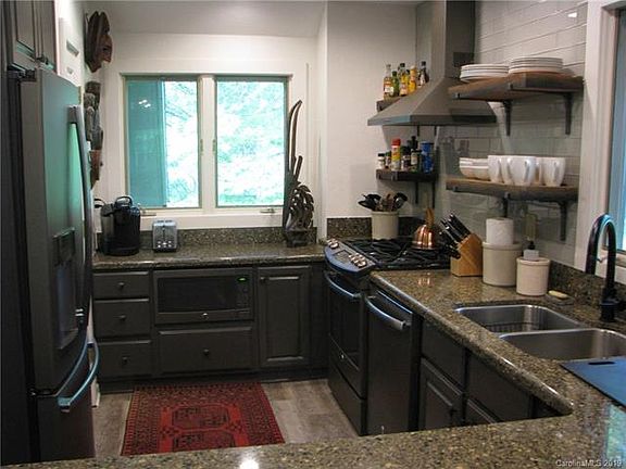 5th image of 113 River Park Villas Dr