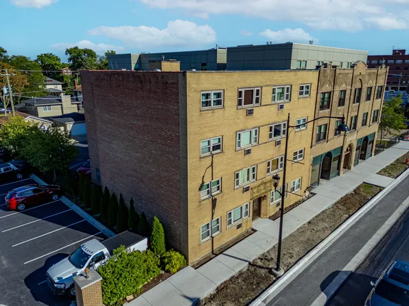 3131 Oak Park Ave APT 1B, Berwyn, IL 60402