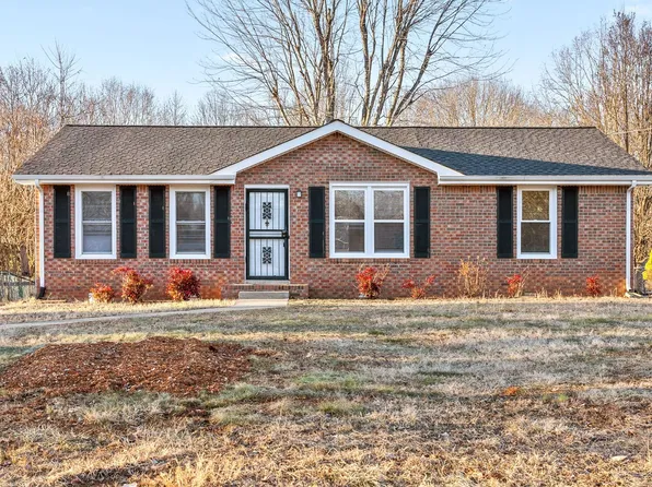 736 Acorn Dr, Clarksville, TN 37043