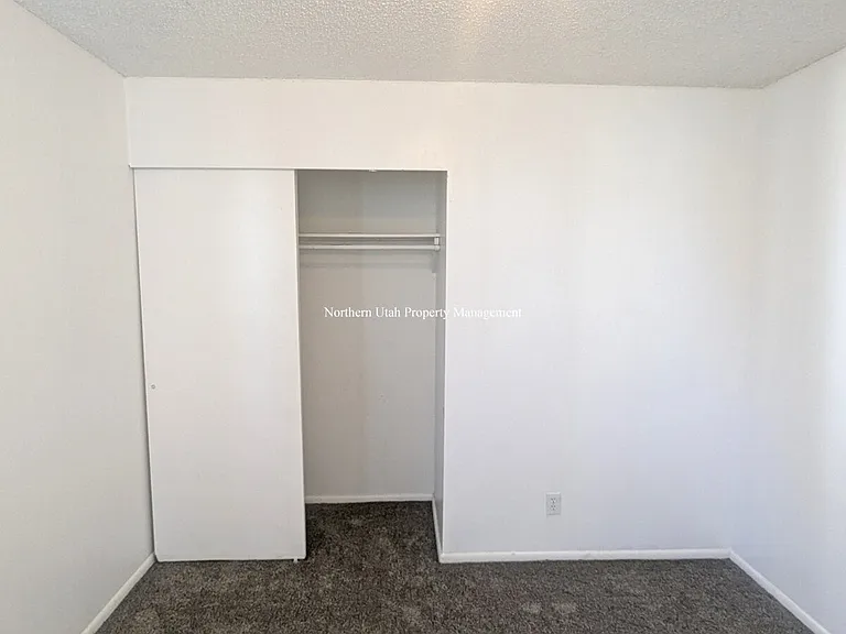 1052 Healy St — Photo 9