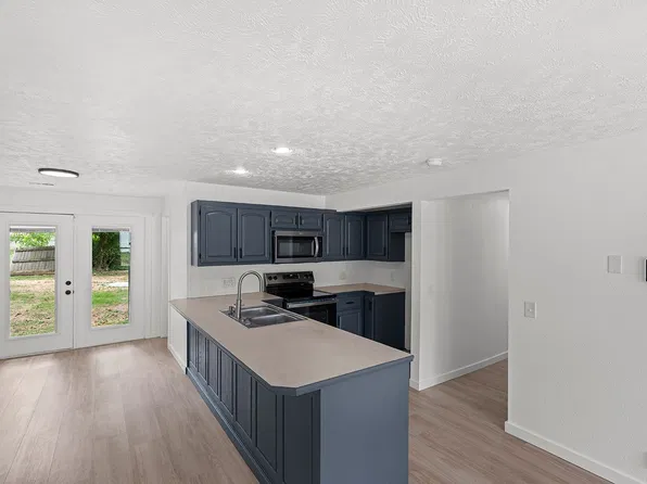 205 S Pine St, Billings, MO 65610