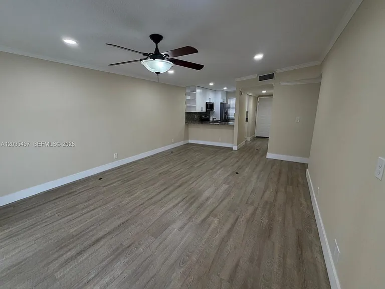 8443 Royal Palm Blvd #8443 — Photo 42
