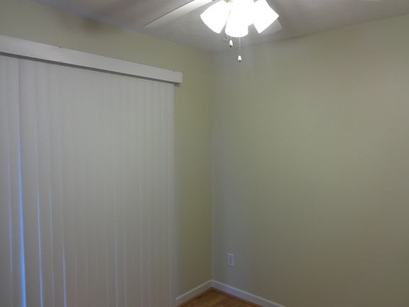 4th image of 947 Philadelphia Dr