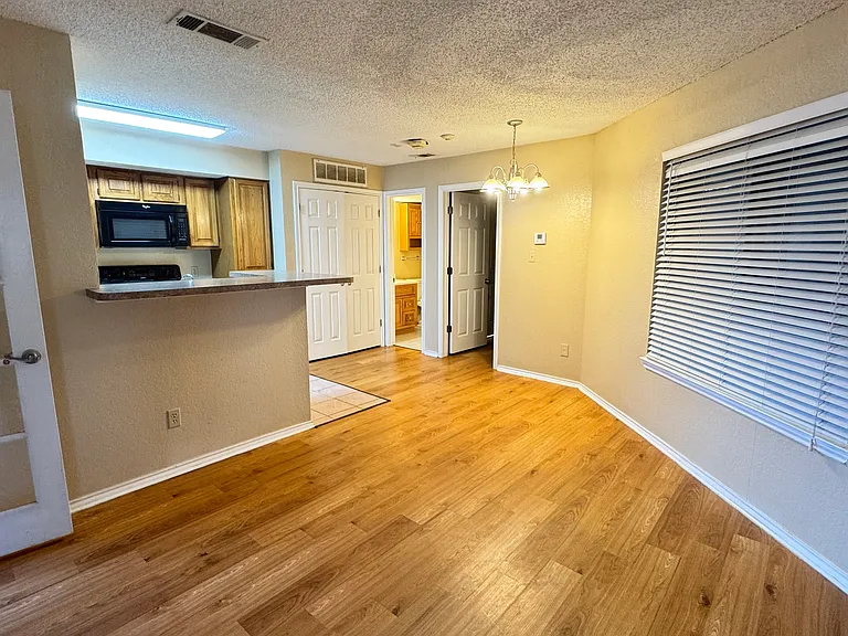 2311 Balsam Dr #H105 — Photo 9