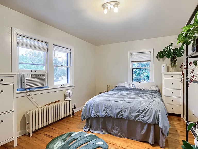 805 Bowen St #4 — Photo 7