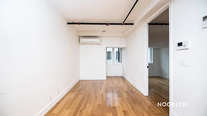 Rented by Nooklyn NYC LLC | media 4