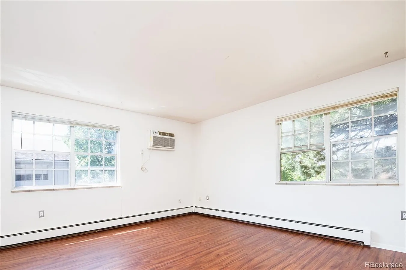3300 S Clarkson St — Photo 2