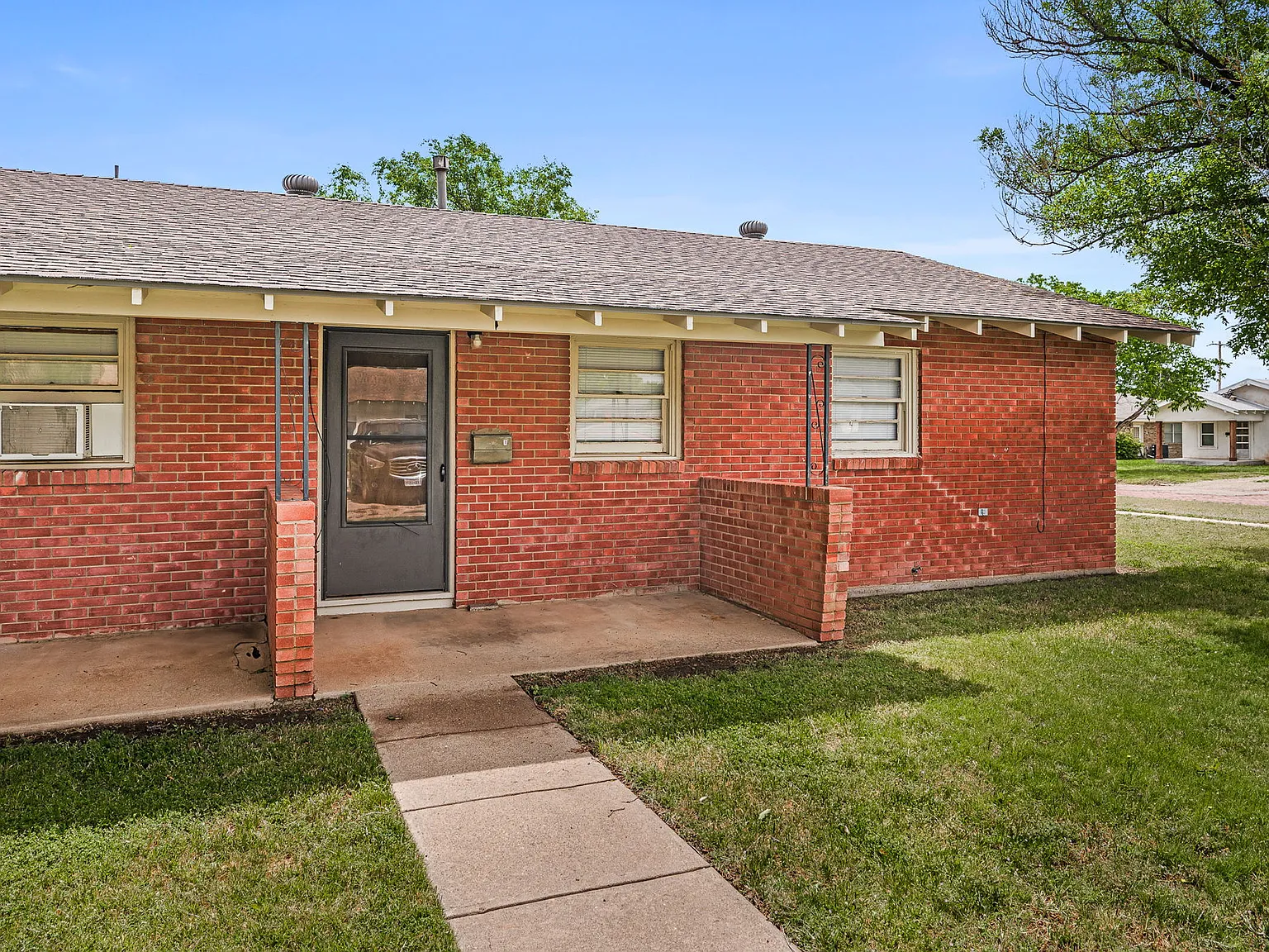2 bed, 752 sqft, $950 — Photo 1
