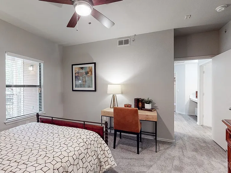Sereno Park Apartments — Photo 72