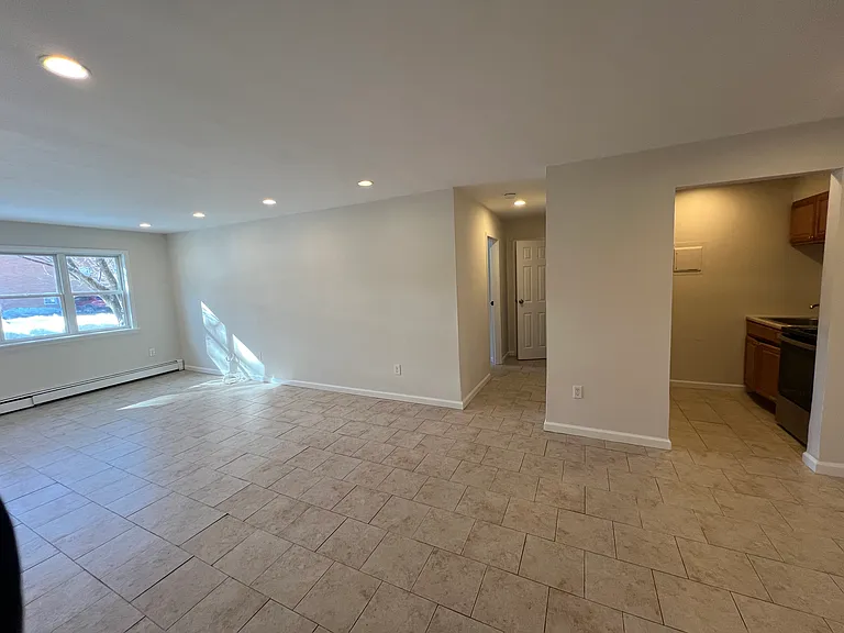 244 West St #A5 — Photo 2