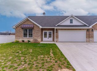 8445 Bell Crossing Dr, Newburgh, IN