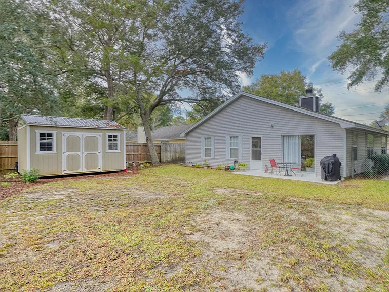 1696 Valparaiso Blvd — Photo 38