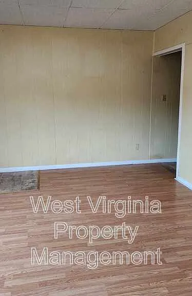 207 Charles St #2 — Photo 3
