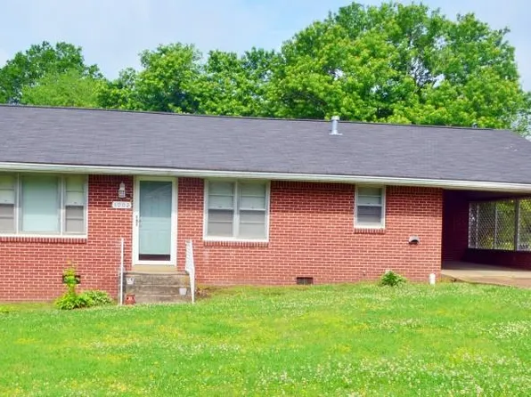 1002 Grove St, Paris, TN 38242