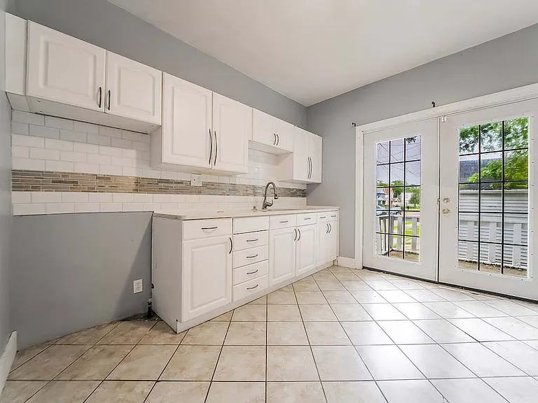 2145 W 100th St — Photo 14