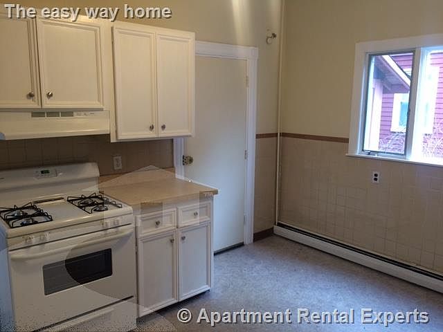 1st image of 169 Highland Ave APT 2