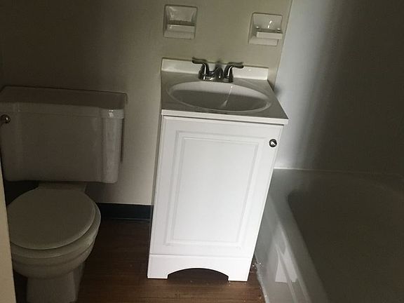5th image of 1293 Neil Ave APT C6
