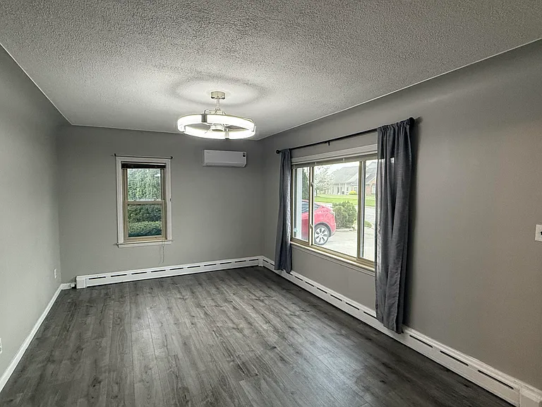835 E Long Lake Rd — Photo 5
