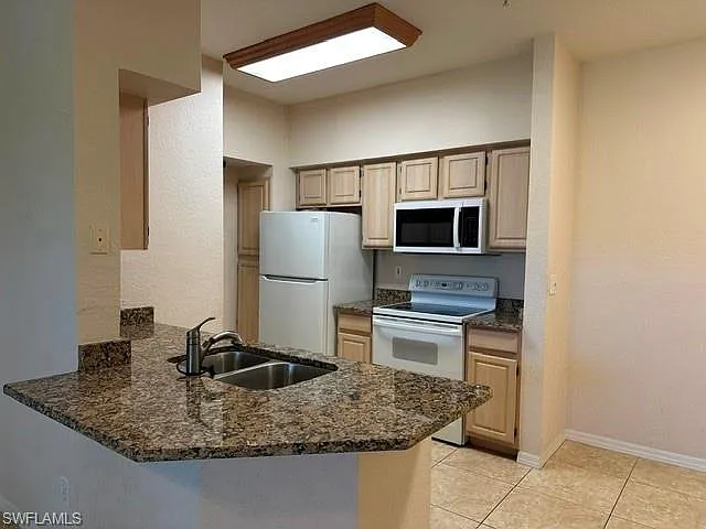 23660 Walden Center Dr #306