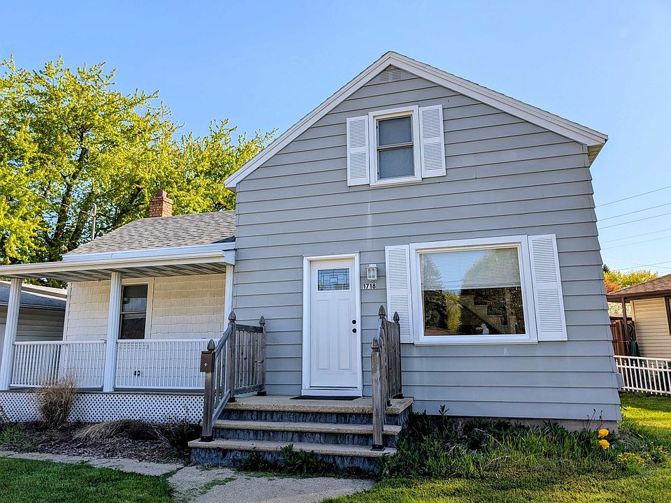 1st image of 1718 E John St