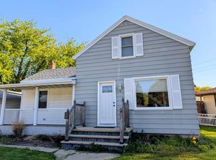 1718 E John St, Appleton, WI 54915
