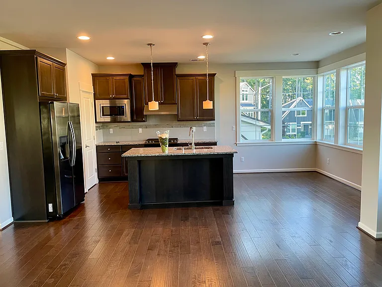 18316 43rd Dr SE — Photo 9