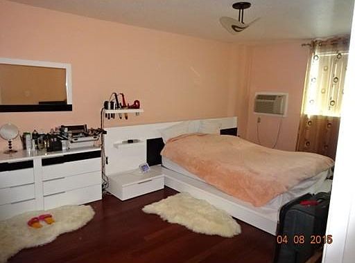 3rd image of 800 Governors Dr APT 37