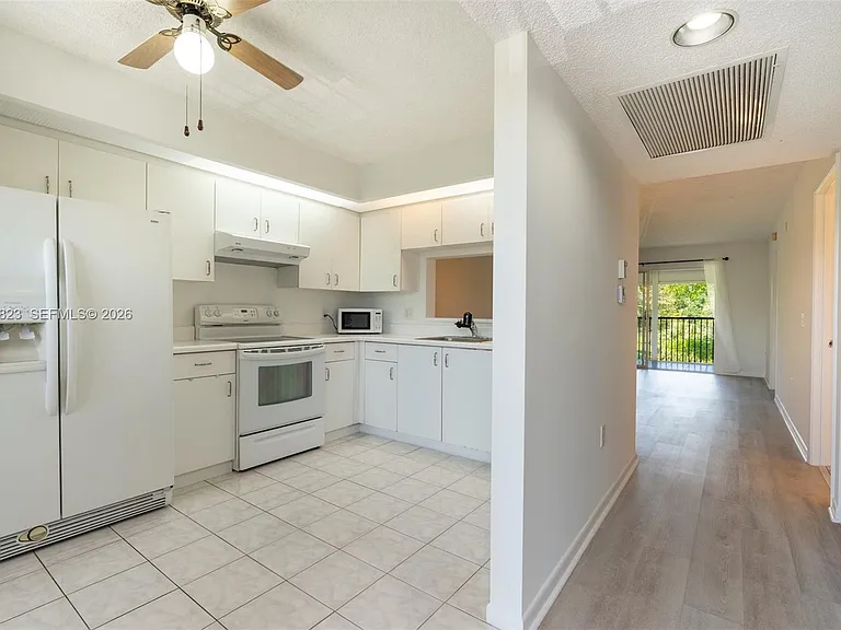 13455 SW 16th Ct #306F — Photo 4