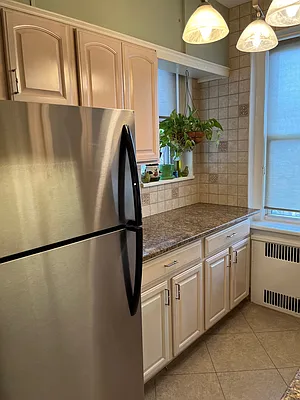 Sold by REMAX Elite | media 28