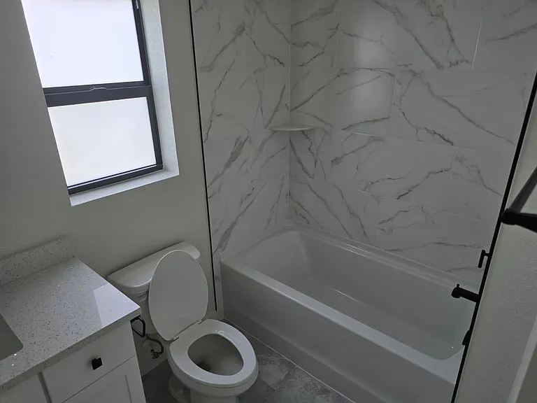 4240 Las Almanos Ave — Photo 17