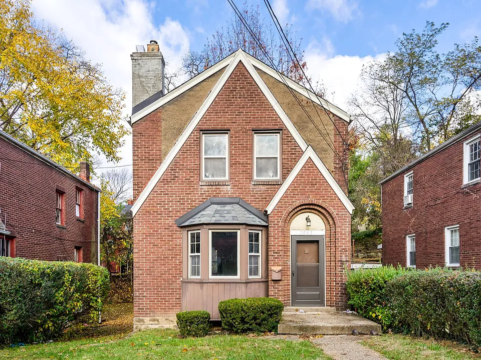 2043 Boggs Ave