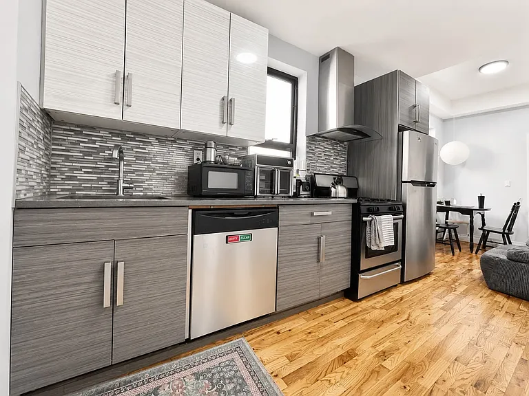 383 Sumpter St #3R — Photo 7