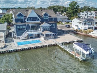 11 Bay Breeze Drive W, Toms River, NJ, 08753