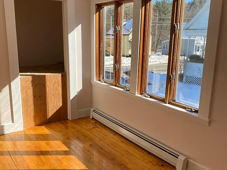 247 Forest St — Photo 8