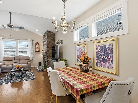 5th image of 17314 NE 17th Ave