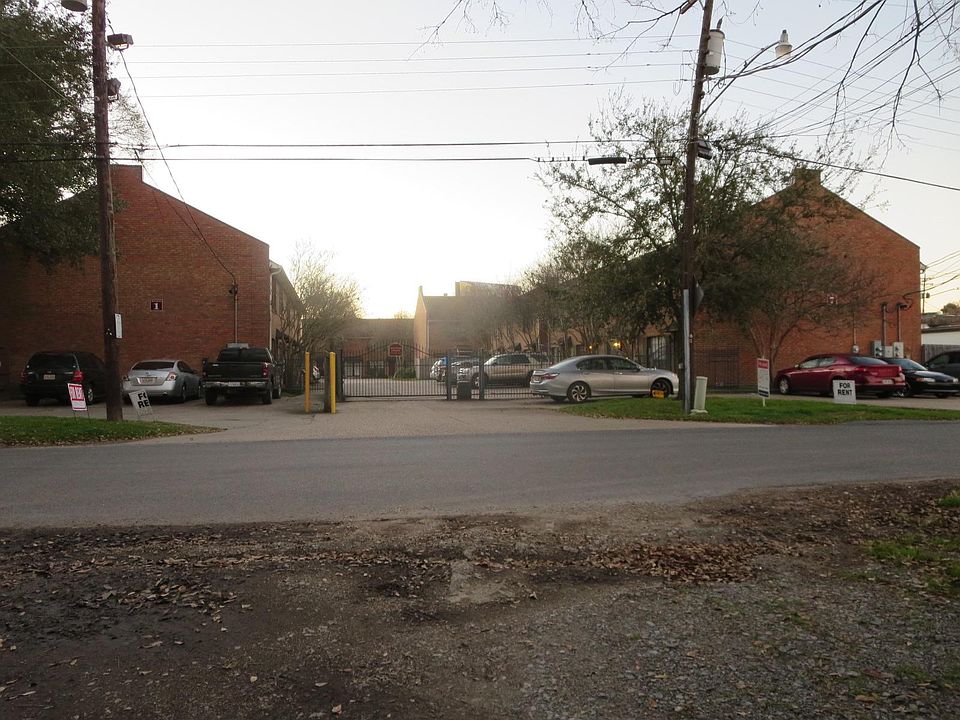 1st image of 2293 Hollydale Ave #2