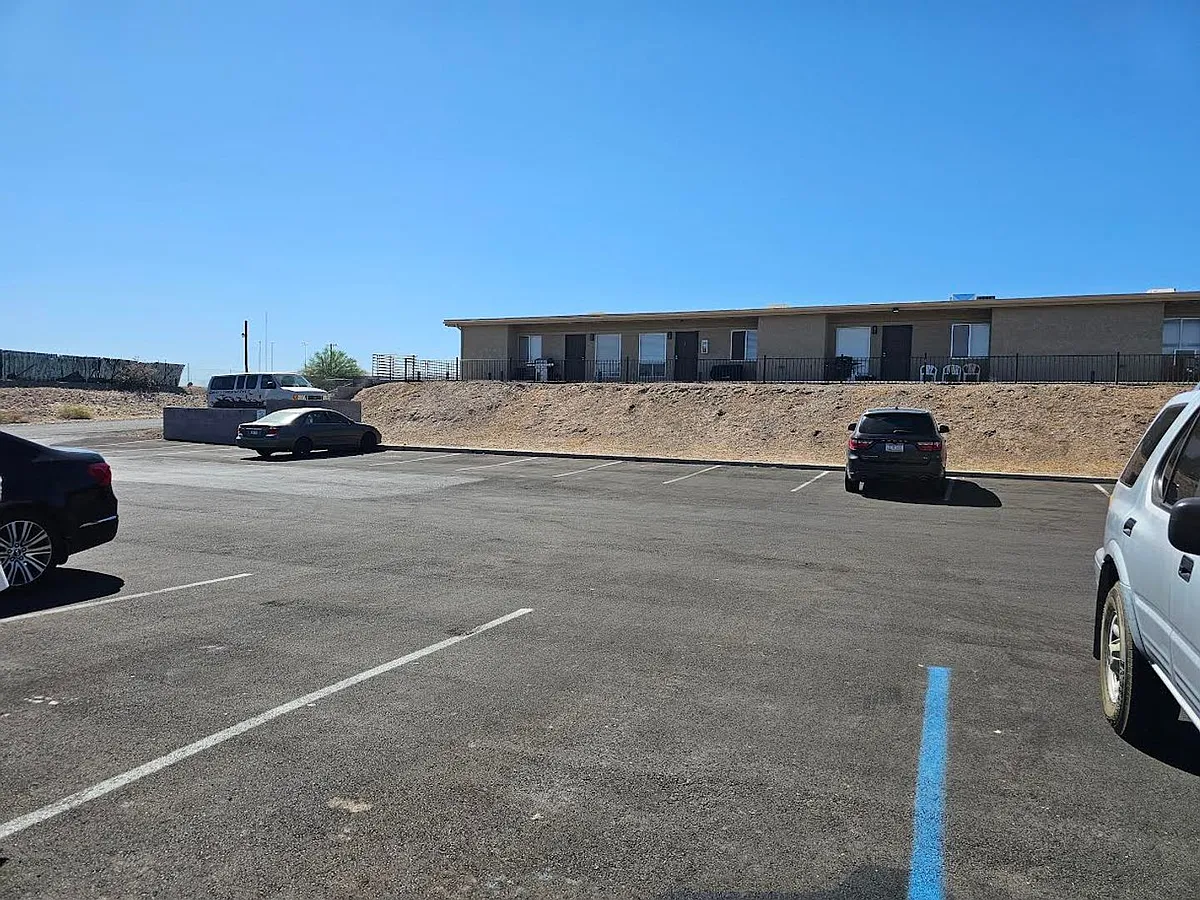 Building Photo - 200 S Kofa Ave