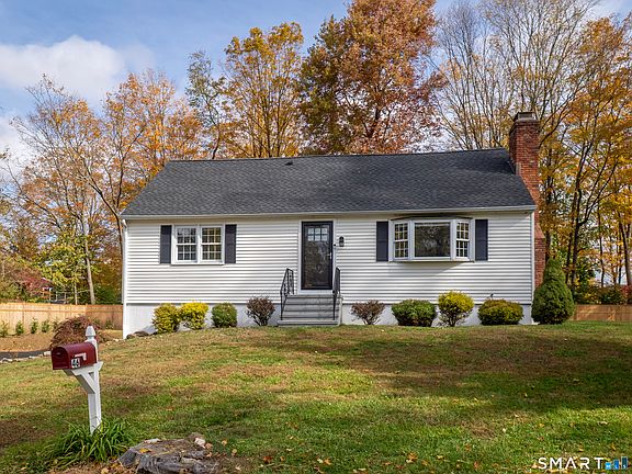 2nd image of 46 Crest Road