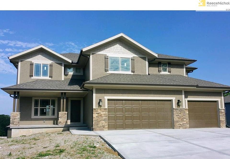 Welcome Home to 2203 Alexandria in Peaceful Pleasant Hill!