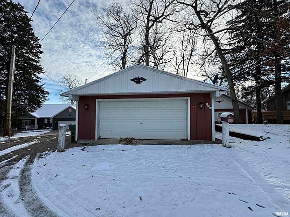 2nd image of 998 Northwood Dr