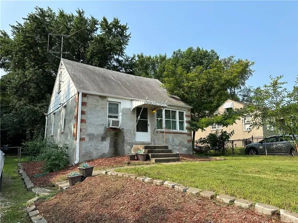 1207 E South Ave, Independence, MO 64050