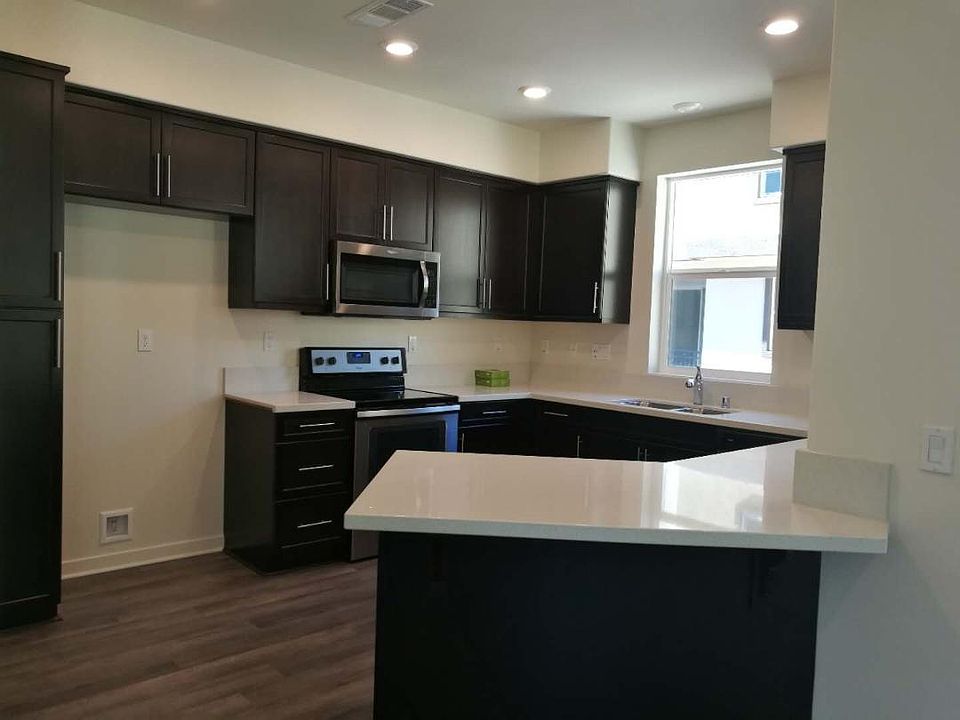 1st image of 315 Mission Terrace Ave