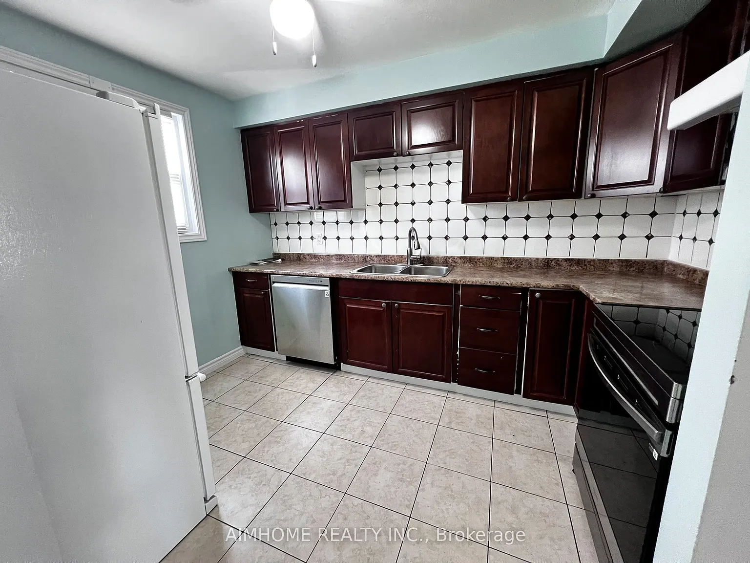 3 bed, $2,800 — Photo 3