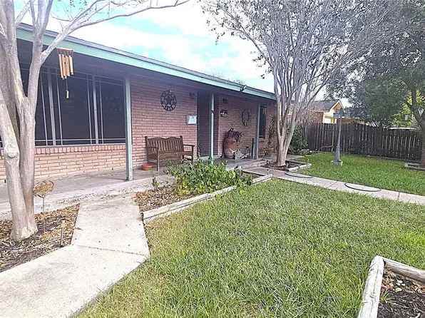 1004 S 17th St, Kingsville, TX 78363