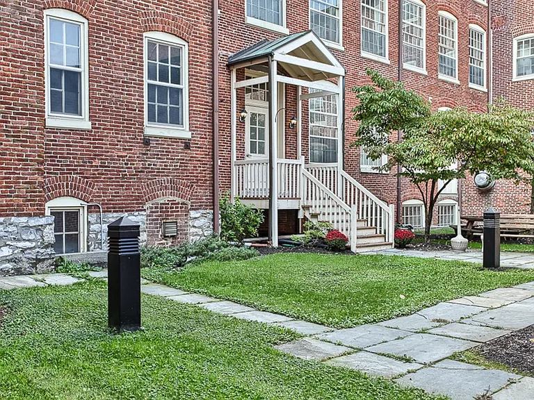 Peach Alley Court — Photo 5