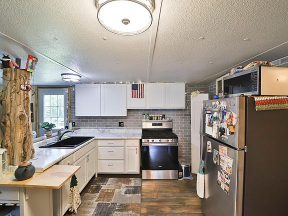2nd image of 14648 Ridgeway Rd